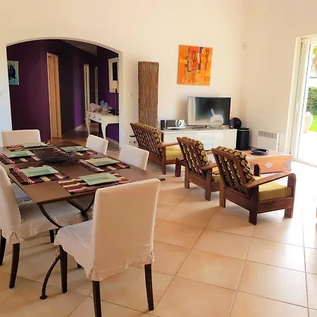 Villa De 4 Chambres Avec Piscine Privee Jardin Clos Et Wifi A Agde Вілла