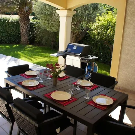 Villa De 4 Chambres Avec Piscine Privee Jardin Clos Et Wifi A Agde *