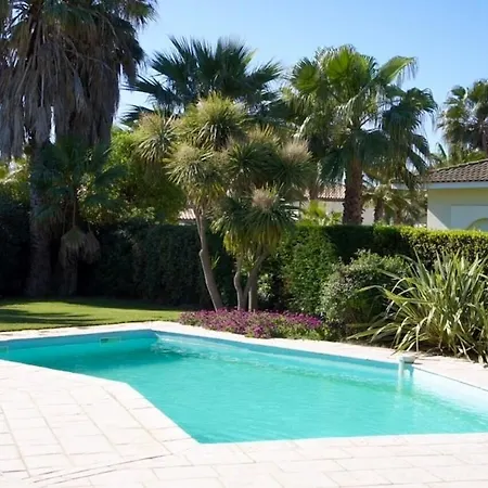 Вілла Villa De 4 Chambres Avec Piscine Privee Jardin Clos Et Wifi A Agde *