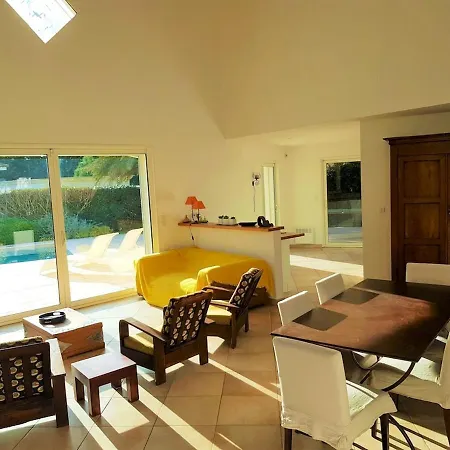 Вілла Villa De 4 Chambres Avec Piscine Privee Jardin Clos Et Wifi A Agde Агд